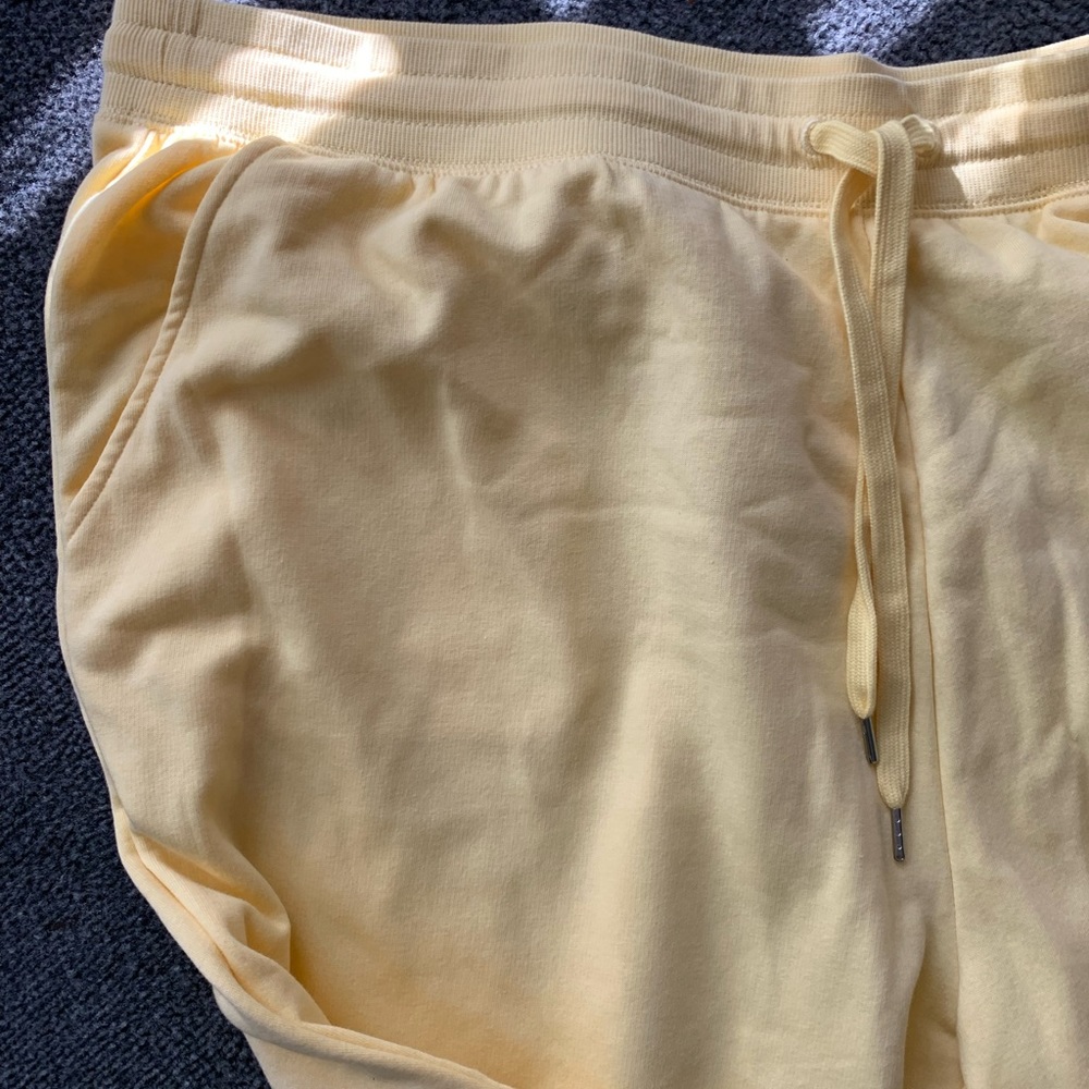3X yellow sweatpants - Picture 2 of 5